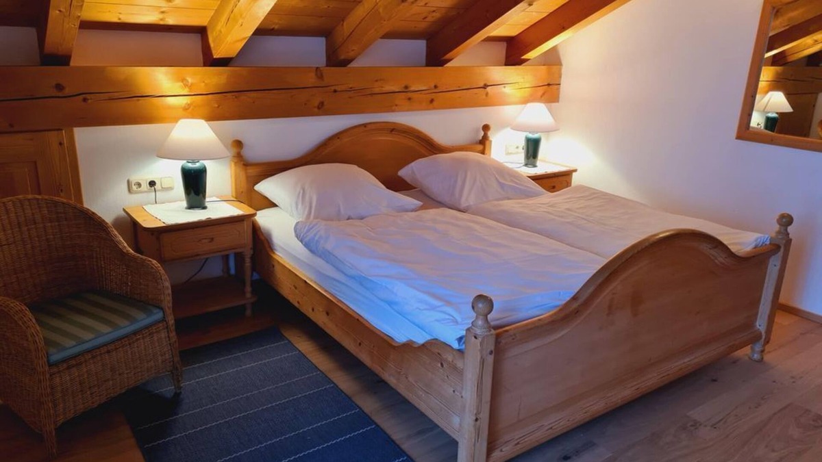 Ettal Apartment | Apartment No. 2 (2 beds.) - Landhaus Eduard Heigl