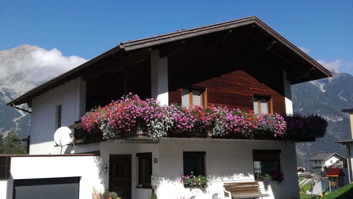 Tobadill Apartment | Apartment no. 2 for 4 persons - House Alexandra