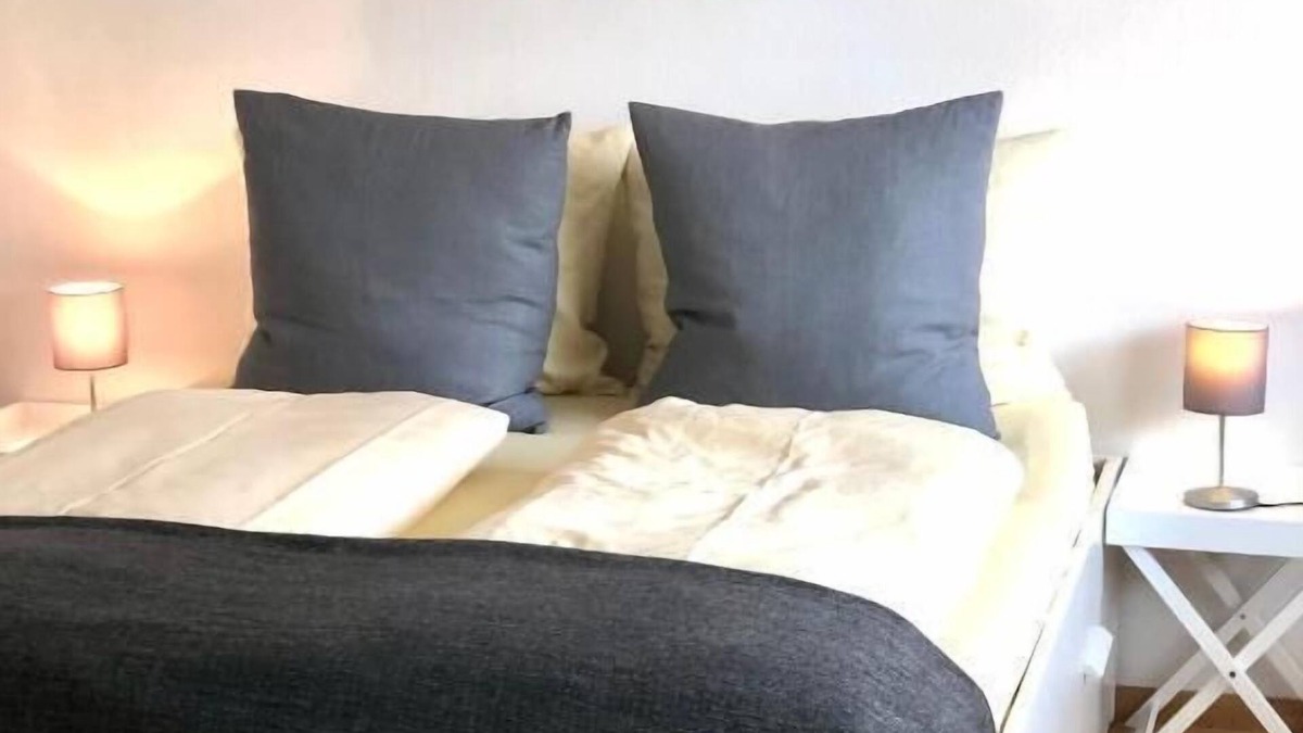 Freiburg im Breisgau Apartment | Apartment no. 3, 53 sqm, two bedrooms, shared kitchen, max. 4 persons