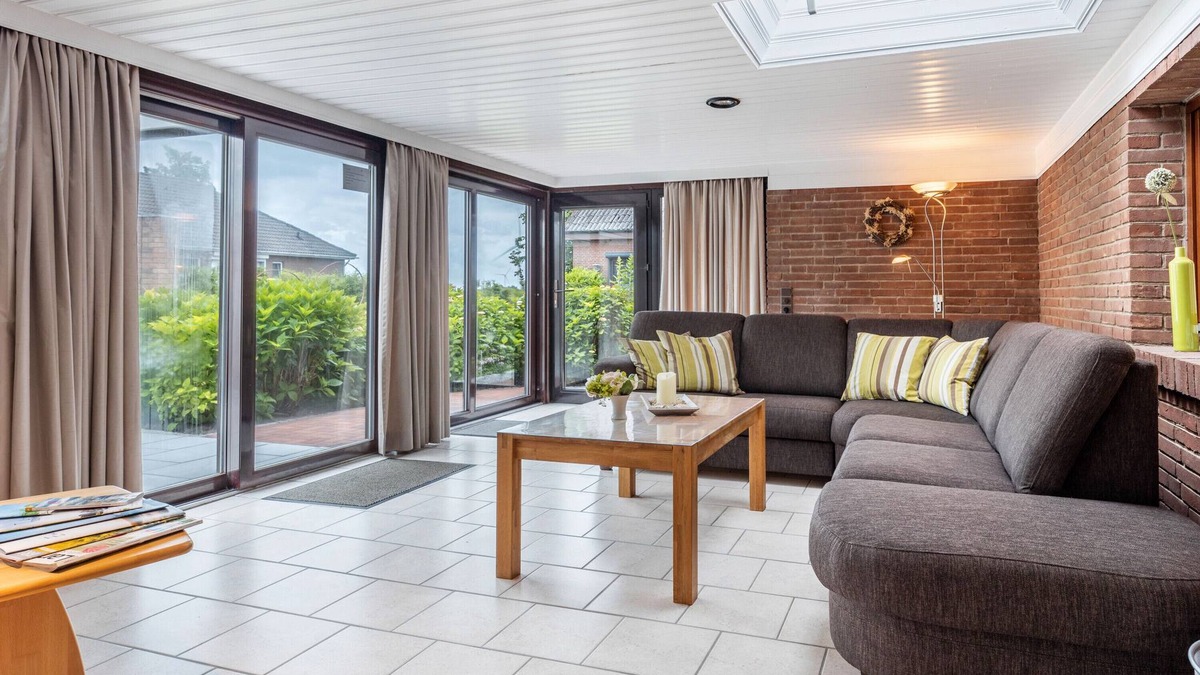 Kronprinzenkoog Apartment | Apartment 'Nordseewind' with Shared Terrace, Private Garden and Wi-Fi