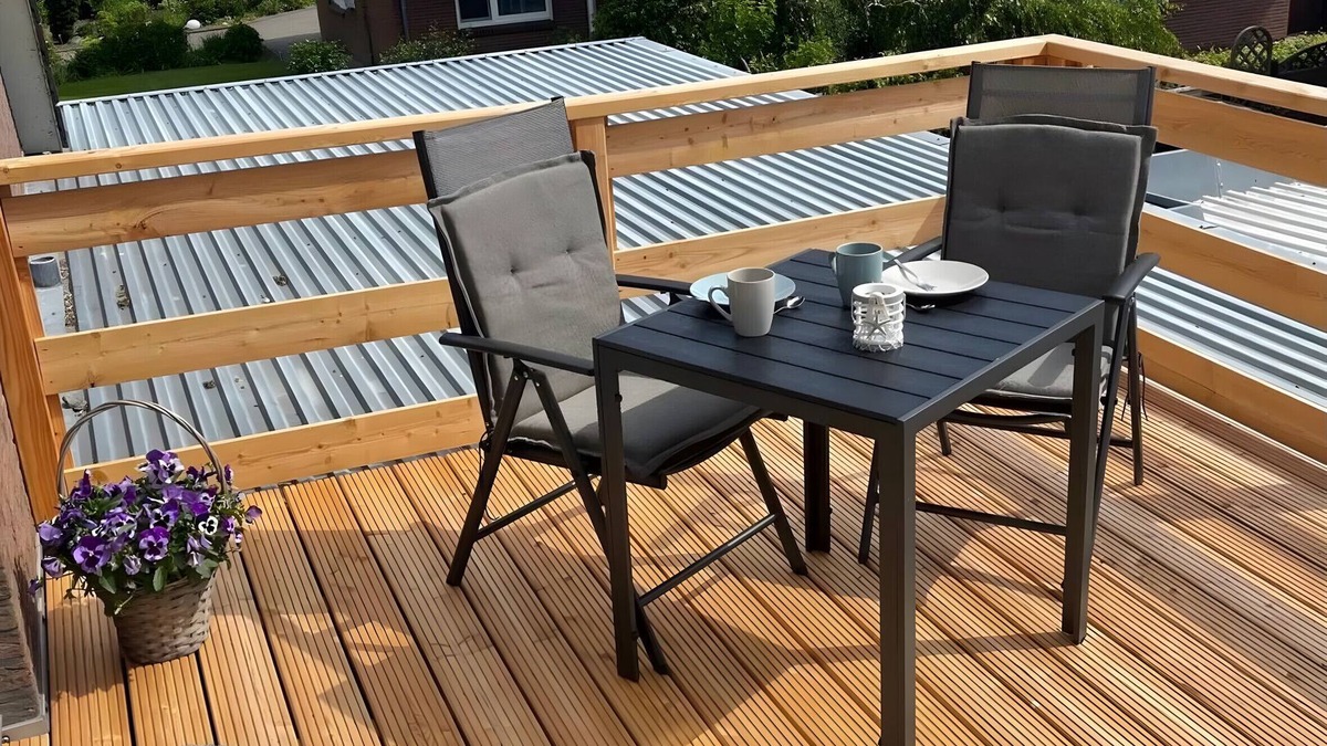 Suden Apartment | Apartment 'Nordstrand' with Balcony and Wi-Fi