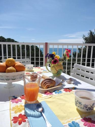 San Lorenzo Apartment | {[Apartment On The Sea +Terrace]} Dan's house