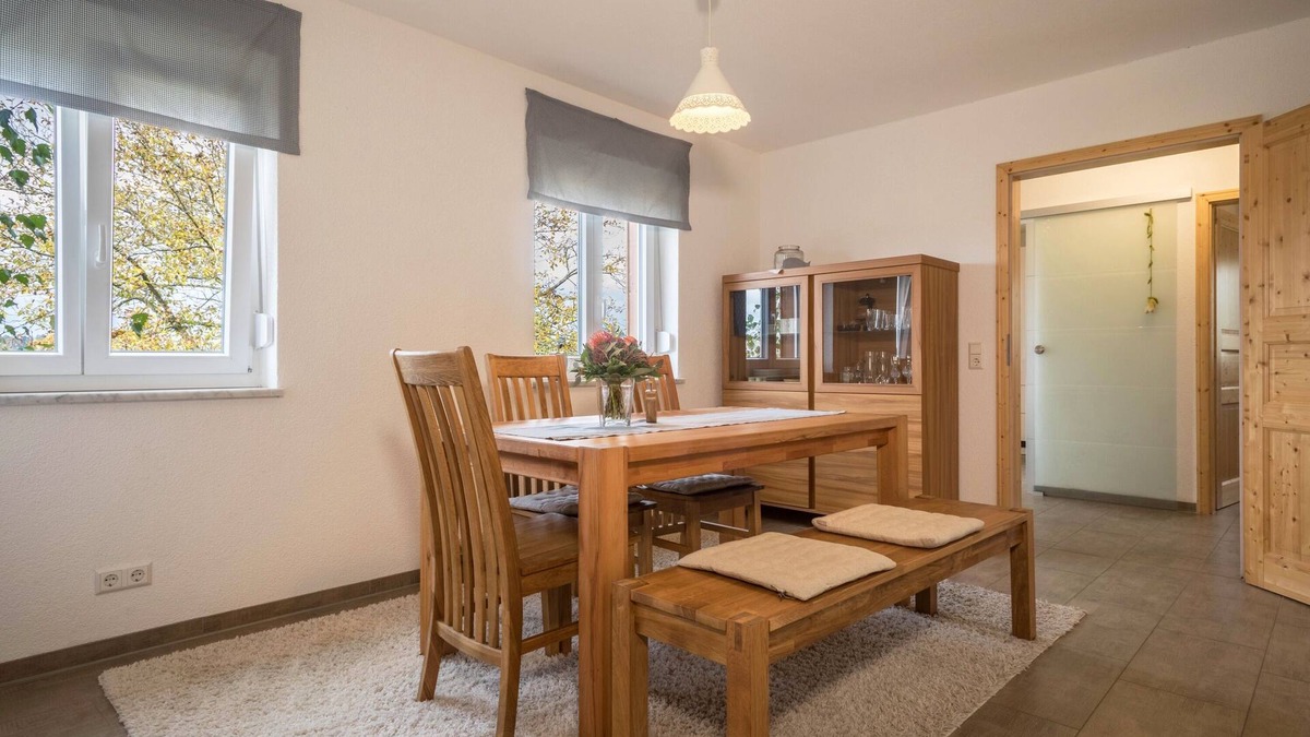 Bodolz Apartment | Apartment "Obsthof Schäfler" on Farm with Mountain View & Garden