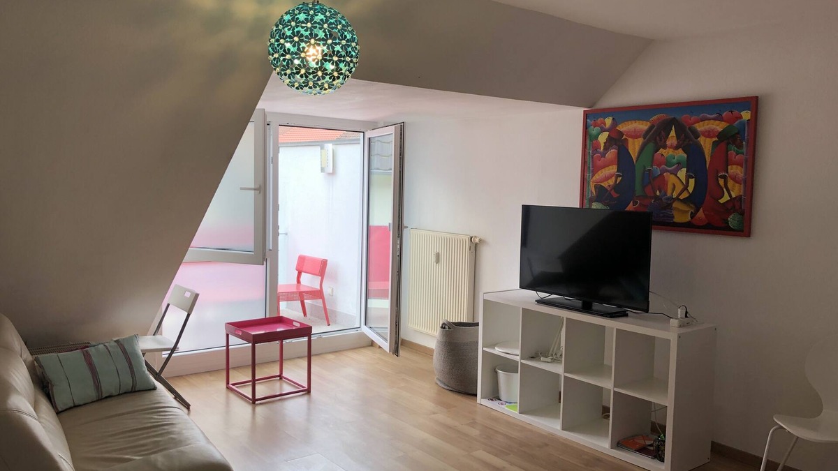 Ochsenfurt Apartment | Apartment Ochsenfurt w. Balcony next to Railway Station: You don`t need a car!