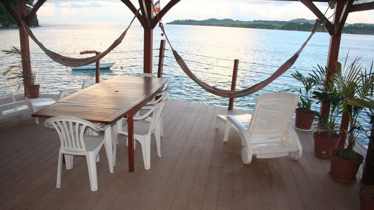 La Trinite Apartment | Apartment of 190 m2 above the water