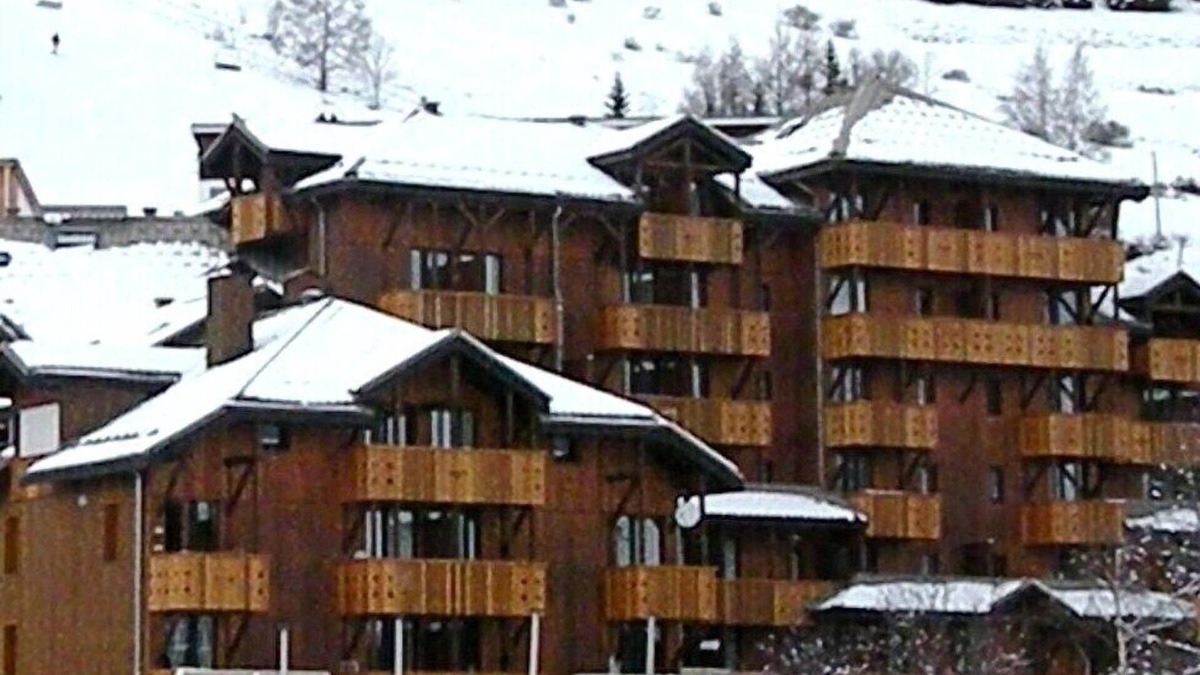 Les Deux Alpes Apartment | APARTMENT OF 31 M2 (6 beds) - In the Center of the Village - LES 2 ALPES