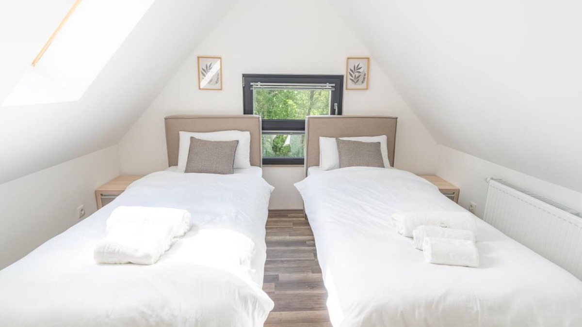 Oberhonnefeld-Gierend Apartment | Apartment - on 2 floors - Colakation GmbH