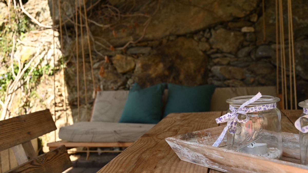 Zellberg Apartment | * Apartment on a small mountain farm * 1 - 8 pers * Sauna * Ski bus *
