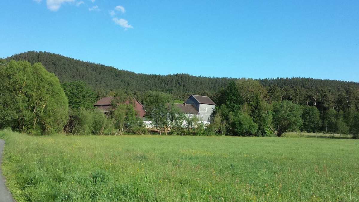Ernsthausen Apartment | Apartment on estate with watermill and lots of nature