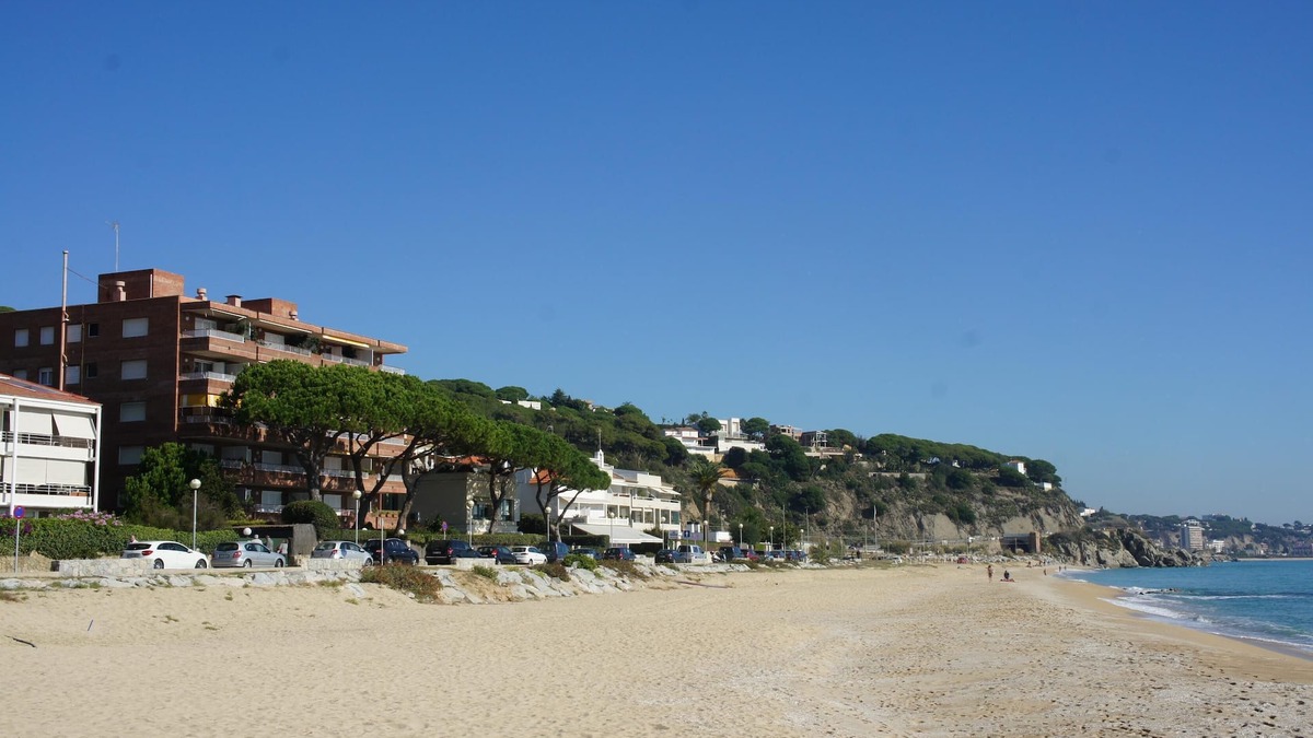 Arenys de Mar Apartment | APARTMENT ON FIRS LINE SEA