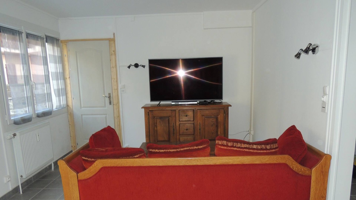 Allevard Apartment | Apartment on the ground floor in the city center