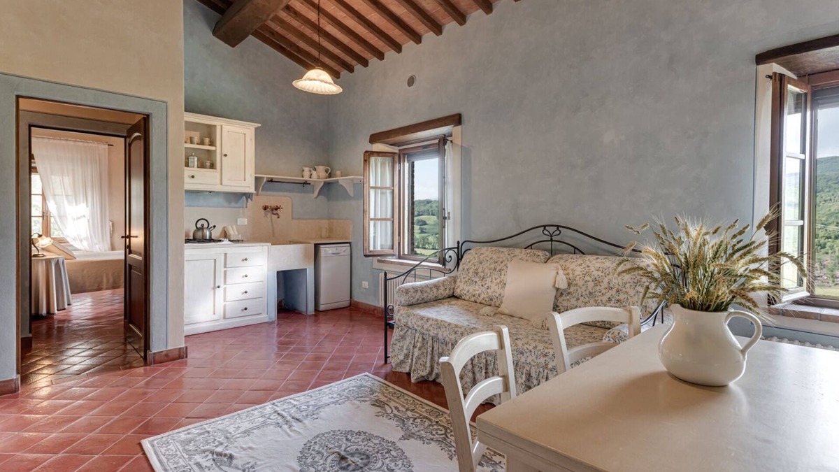 Simignano Apartment | Apartment overlooking the Sienese hills, swimming pool and free wi-fi