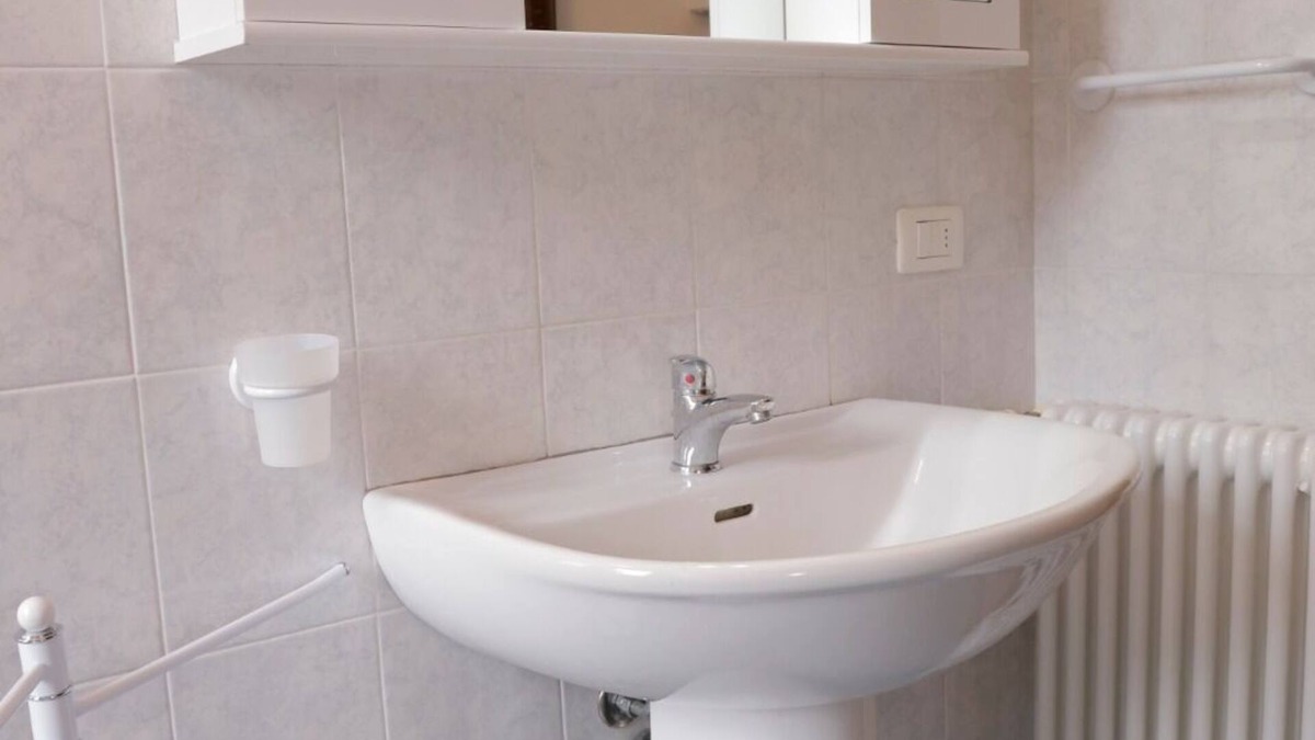 Sissa Trecasali Apartment | Apartment overlooking the garden.