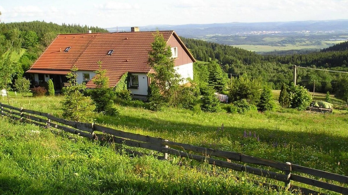 Marianska Villa | Apartment Pavla - Three Bedroom Villa, Sleeps 8