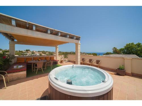 Cala Anguila-Cala Mendia Apartment | Apartment Penthouse Las Palmeras by Interhome