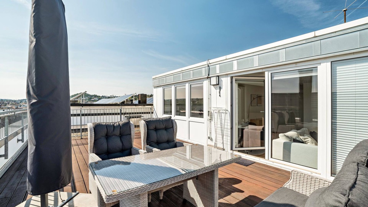 Pforzheim Apartment | Apartment 'Penthouse In Zentraler Lage' with Private Terrace and Wi-Fi