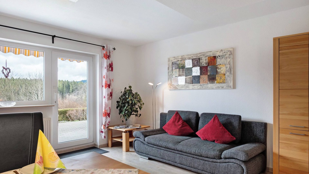 Kappel Apartment | Apartment 'Pflumberg, 46qm' with Private Terrace, Shared Garden and Wi-Fi