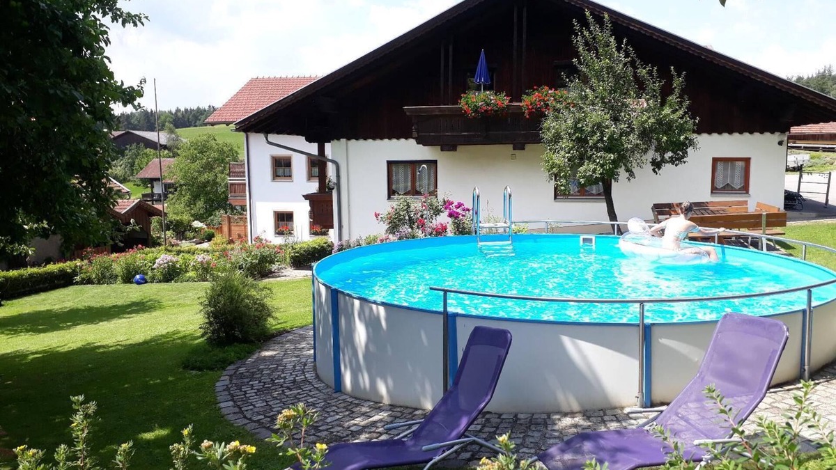 Viechtach Apartment | Apartment Platzhirsch 4* with two bedrooms