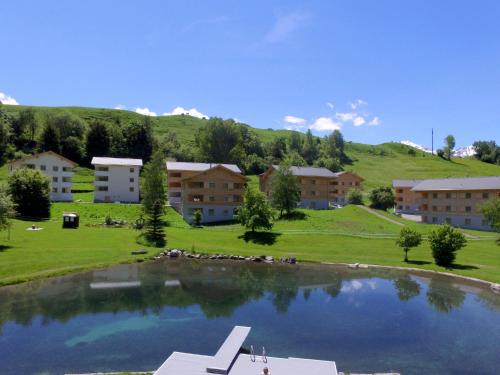 Rueun Apartment | Apartment Pradas Resort - 2-5 Zimmer Premium by Interhome