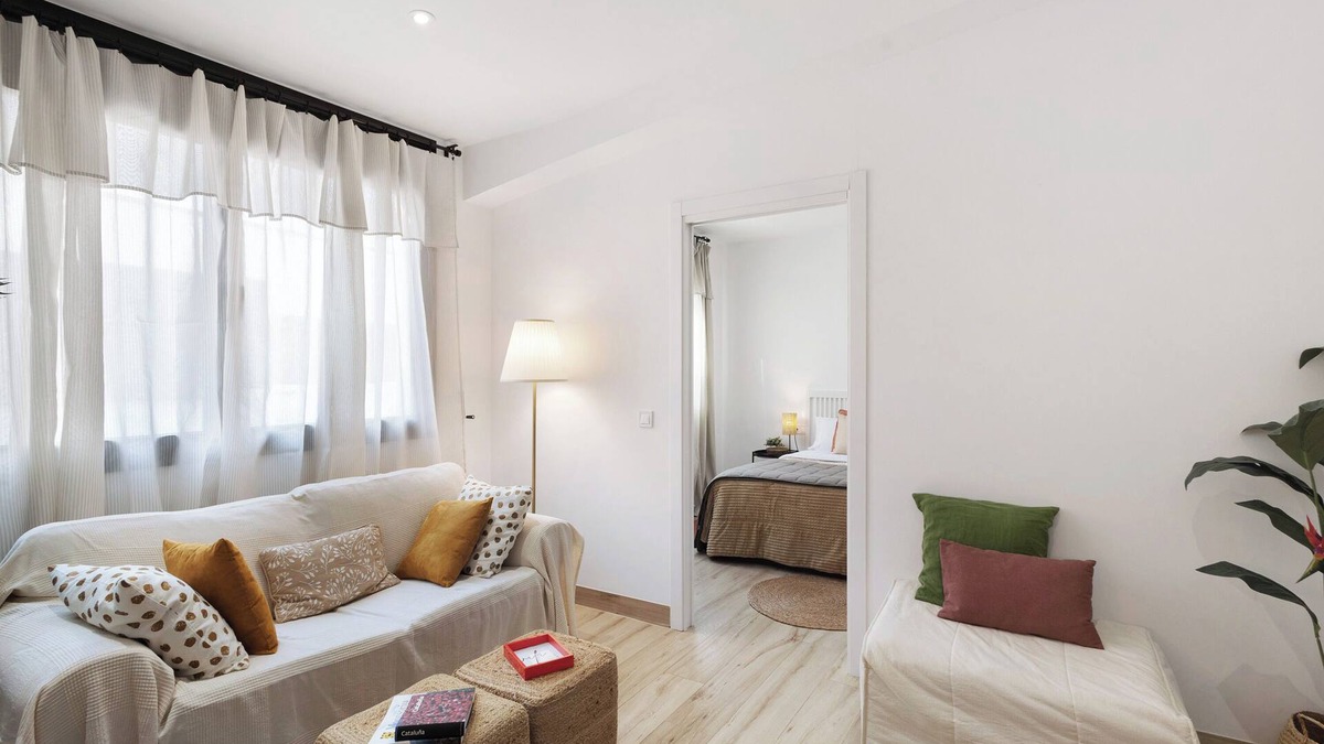 Sant Celoni Apartment | Apartment Privat Sant Celoni Montseny Barcelona with Balcony and Wi-Fi.