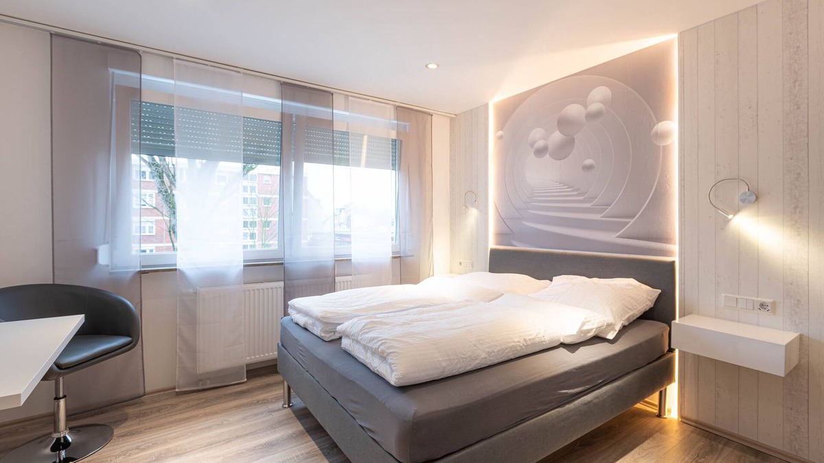 Leverkusen Apartment | Apartment-Private Bathroom-Garden view-Zimmer 202