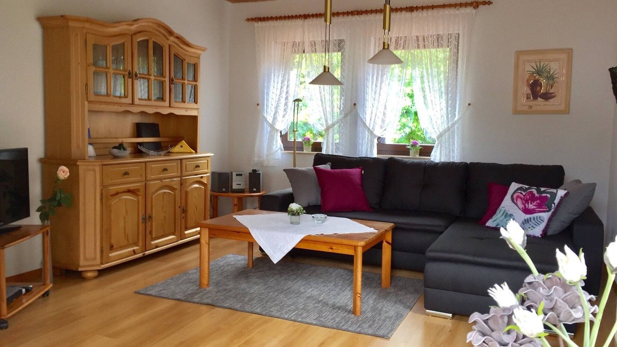Elmstein Apartment | Apartment-Private Bathroom-Balcony-Ferienwohnung 3 im OG