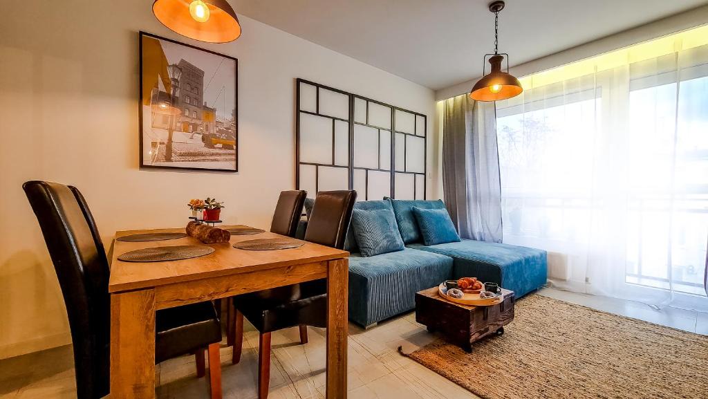 Lodz Apartment | Apartment Przyfabryczny Księży Młyn - Bezpłatny Garaż - Klimatyzacja - FV