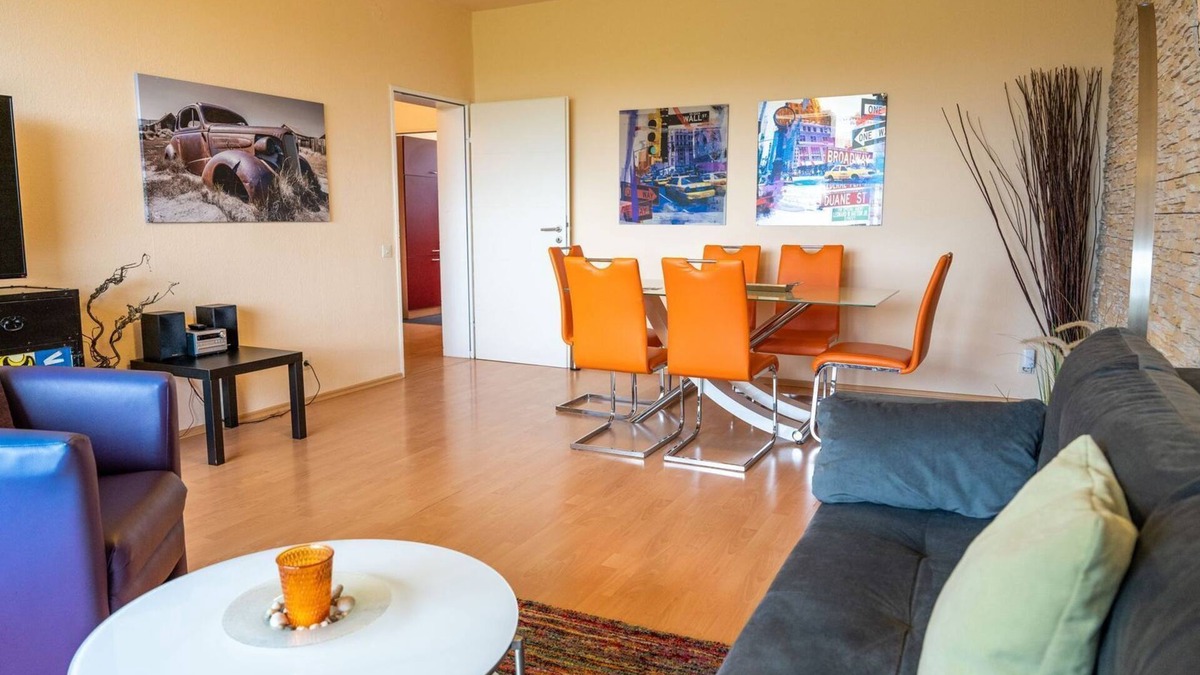 Niestetal Apartment | Apartment, quiet, close to the city, up to 2 pers., balcony, parking, WiFi, Hercules view