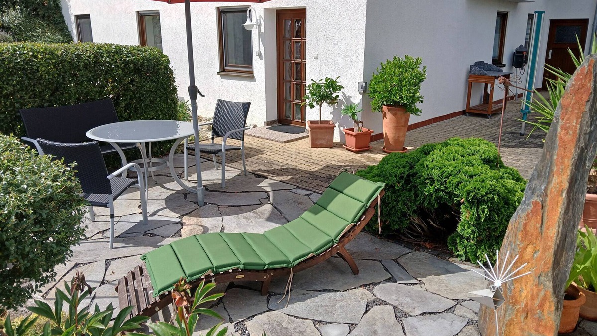 Muensingen Apartment | Apartment 'Rauscher' with Private Terrace and Wi-Fi