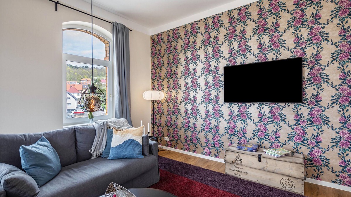 Eisenach Apartment | Apartment 'Residenz Unter Der Birke - Esche' with Mountain View, Shared Terrace and Wi-Fi