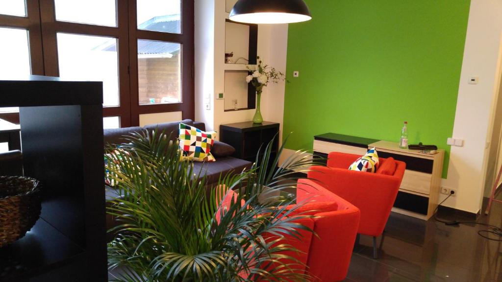 Wicker Apartment | Apartment Rhein Main