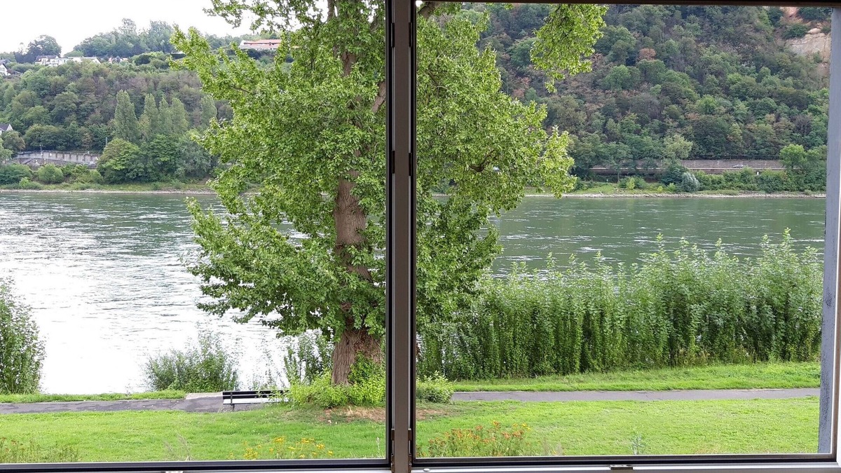 Neuendorf Apartment | Apartment 'Rheinblick Wohnung 3' with Shared Terrace and Wi-Fi