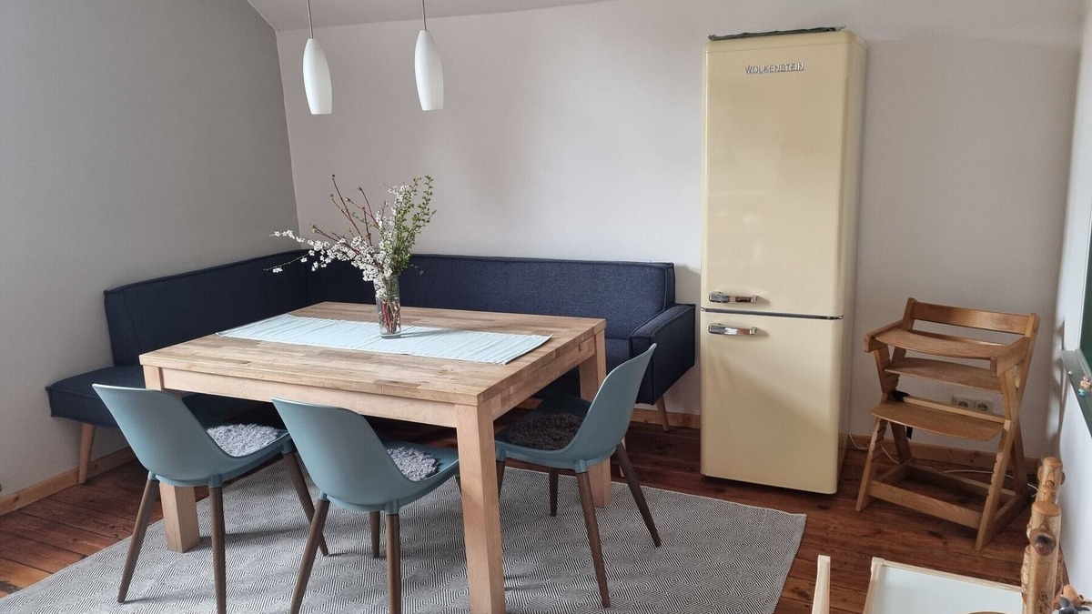 Raduhn Apartment | Apartment 'Rihm' with Shared Garden and Wi-Fi