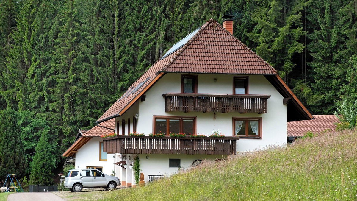 Biederbach Apartment | Apartment 'Ringwald' with Mountain View, Shared Garden and Wi-Fi