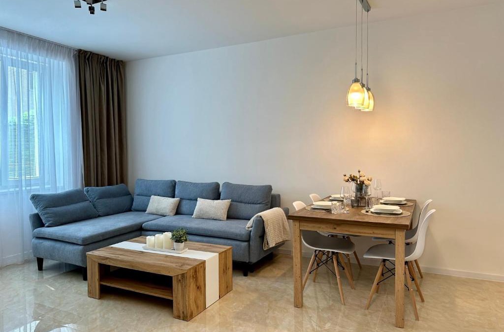 Banska Bystrica Apartment | Apartment Robotnícka - 2 bathrooms, 2 bedrooms