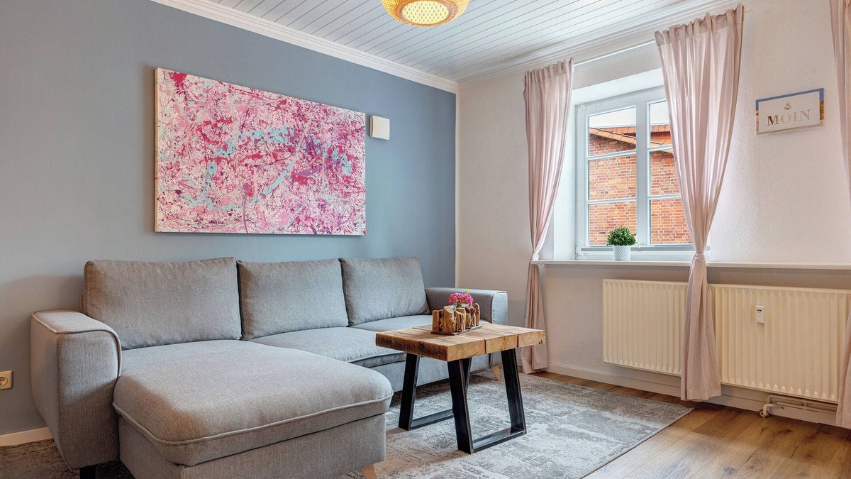 Stelle Apartment | Apartment 'Romantische Whg In Ruhiger Lage' with Private Garden and Wi-Fi