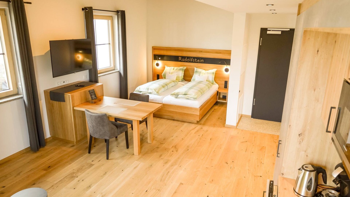 Muenchberg Apartment | Apartment-Rudolfstein-Mobility bath