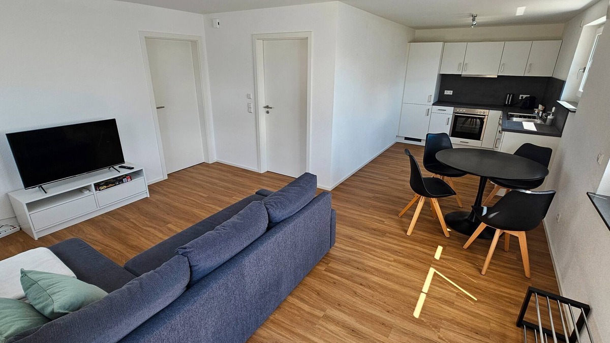 Ludwigshafen Apartment | Apartment 'Seeglück' with Mountain View, Private Terrace and Wi-Fi