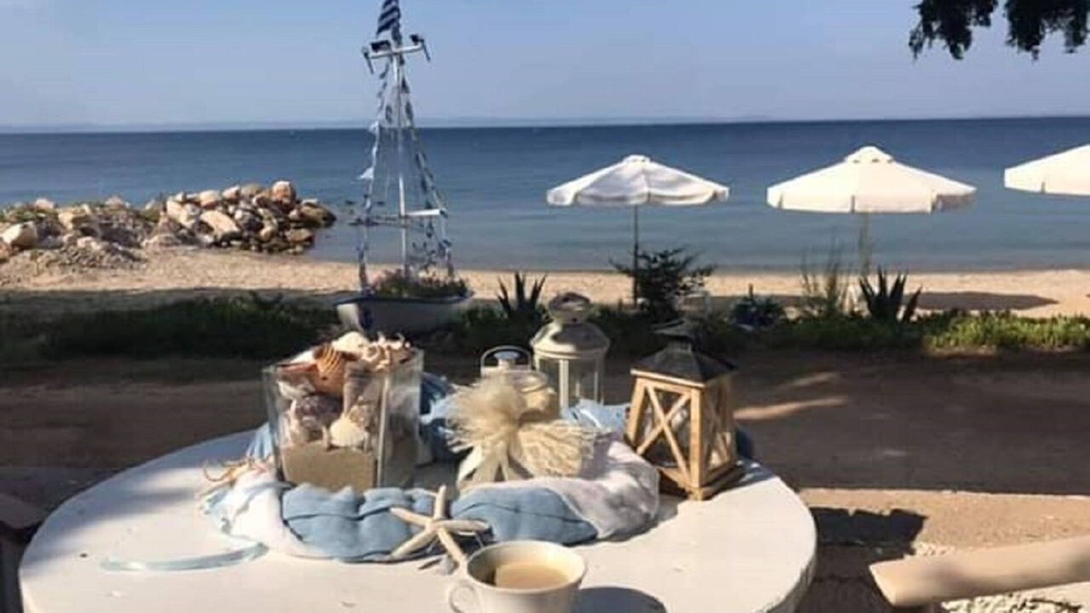 Nikita Apartment | Apartment "Santa Barbara" for 4 people directly on the beach of Nikiti