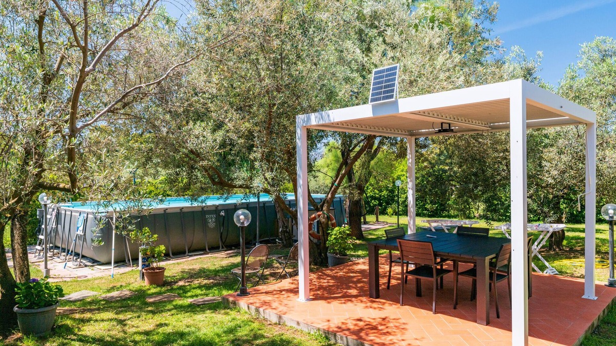 Girasole Apartment | Apartment 'Santina' with Mountain View, Wi-Fi and Air Conditioning