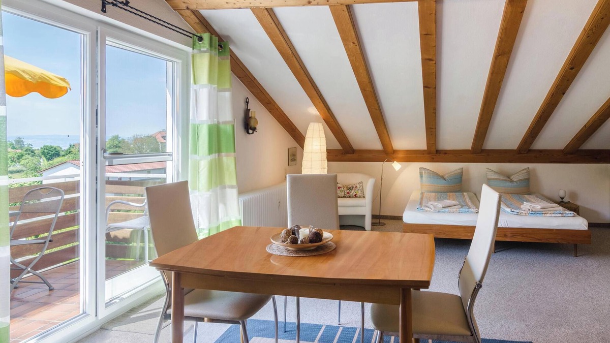 Daisendorf Apartment | Apartment "Säntisblick" with Beautiful View of Lake Constance and the Alps