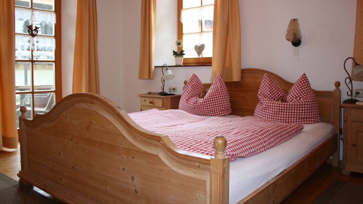 Staudach-Egerndach Apartment | Apartment Schwalbennest 27 sqm, 1-2 people, living room, WiFi, balcony
