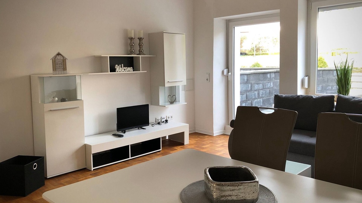 Nonnweiler Apartment | Apartment 'Schneiders 4' with Shared Terrace, Shared Garden and Wi-Fi