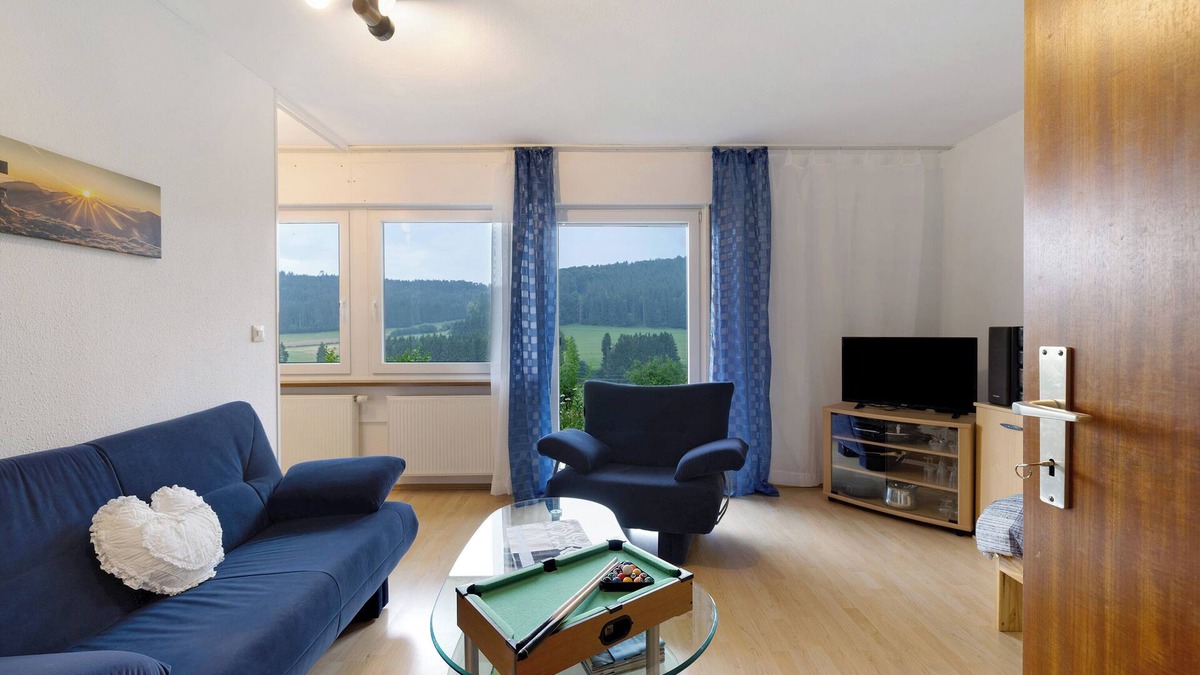 Gemarkung Horschwag Apartment | Apartment 'Schwäbische Alb' with Private Terrace, Shared Garden and Wi-Fi