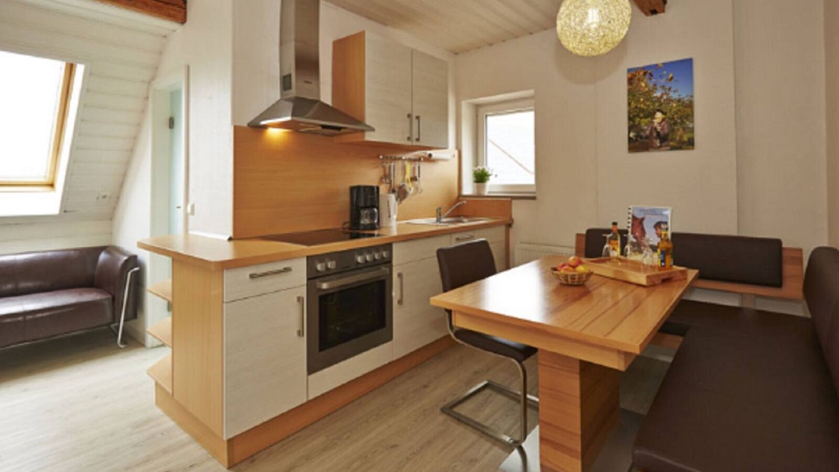 Igersheim Apartment | Apartment Schwalbennest with two bedrooms and walk-in shower