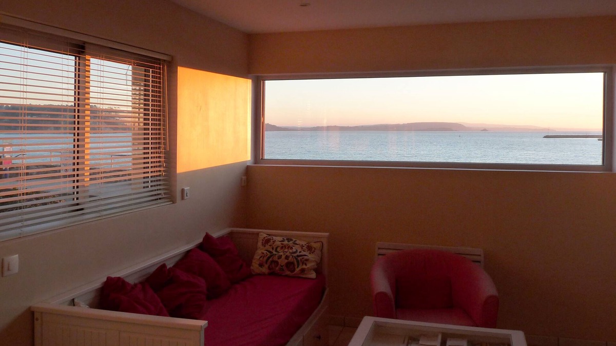 Morgat Apartment | Apartment sea view facing Morgat beach 2/4 persons, with garage