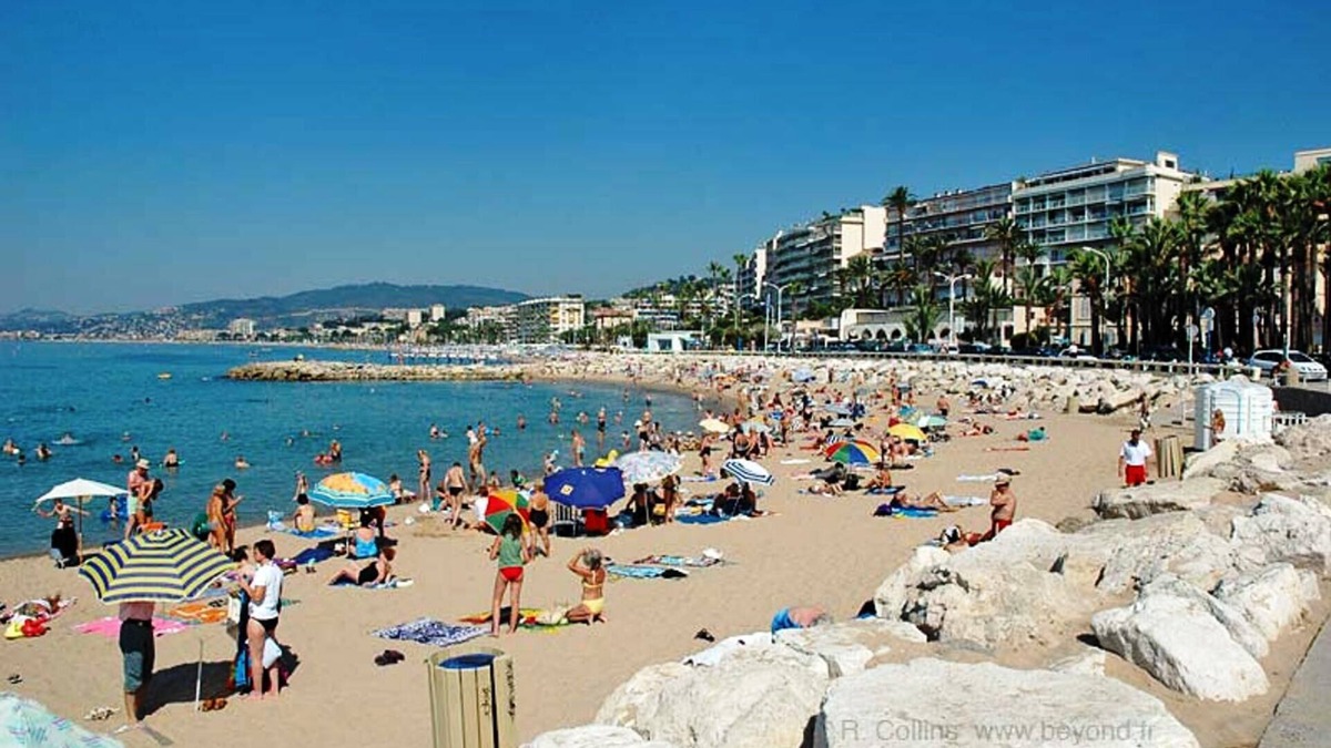 Cannes Old Town Apartment | Apartment , 'Seaside getaway'