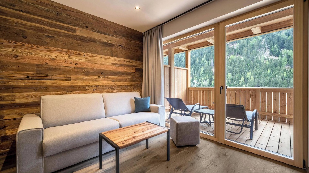 Pracupola Apartment | Apartment “Seebrunn - Schusterhüttl Alm” with Mountain and Lake View, Terrace & Garden