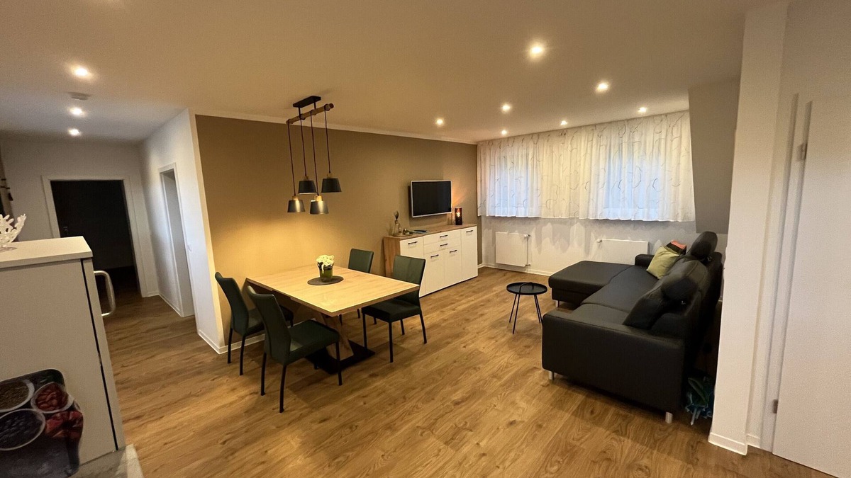 Versmold Apartment | Apartment 'Seeterasse' with Lake View, Balcony and Wi-Fi