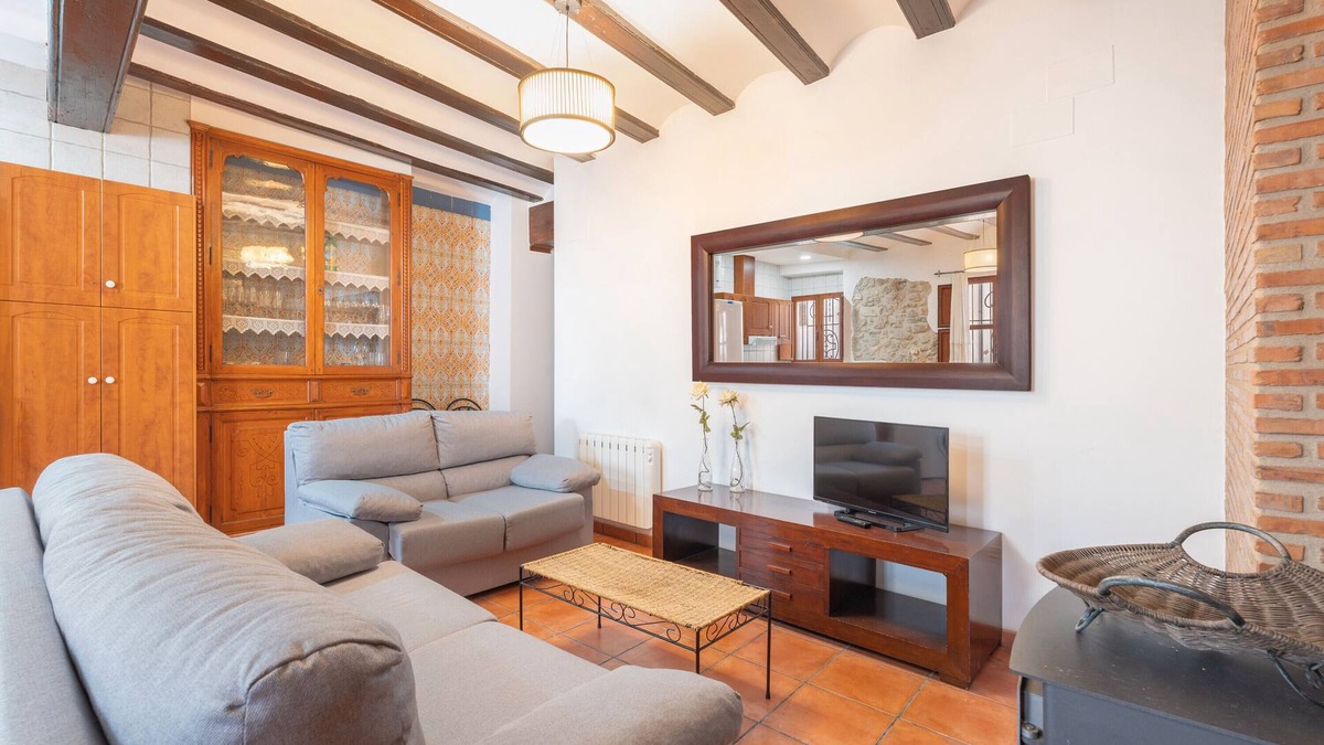 Chulilla House | Apartment 'Sereno' with Mountain View and Wi-Fi